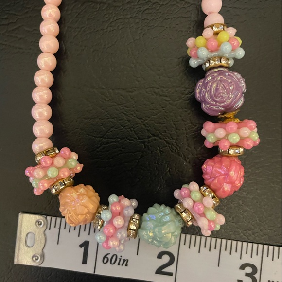 Girls pearly rose beaded necklace girly pastel jewelry - Picture 2 of 6